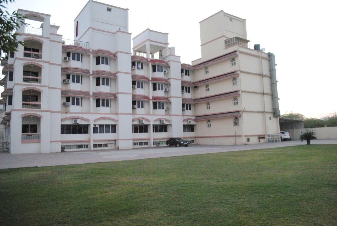 Geetco Hotel Jalor 外观 照片
