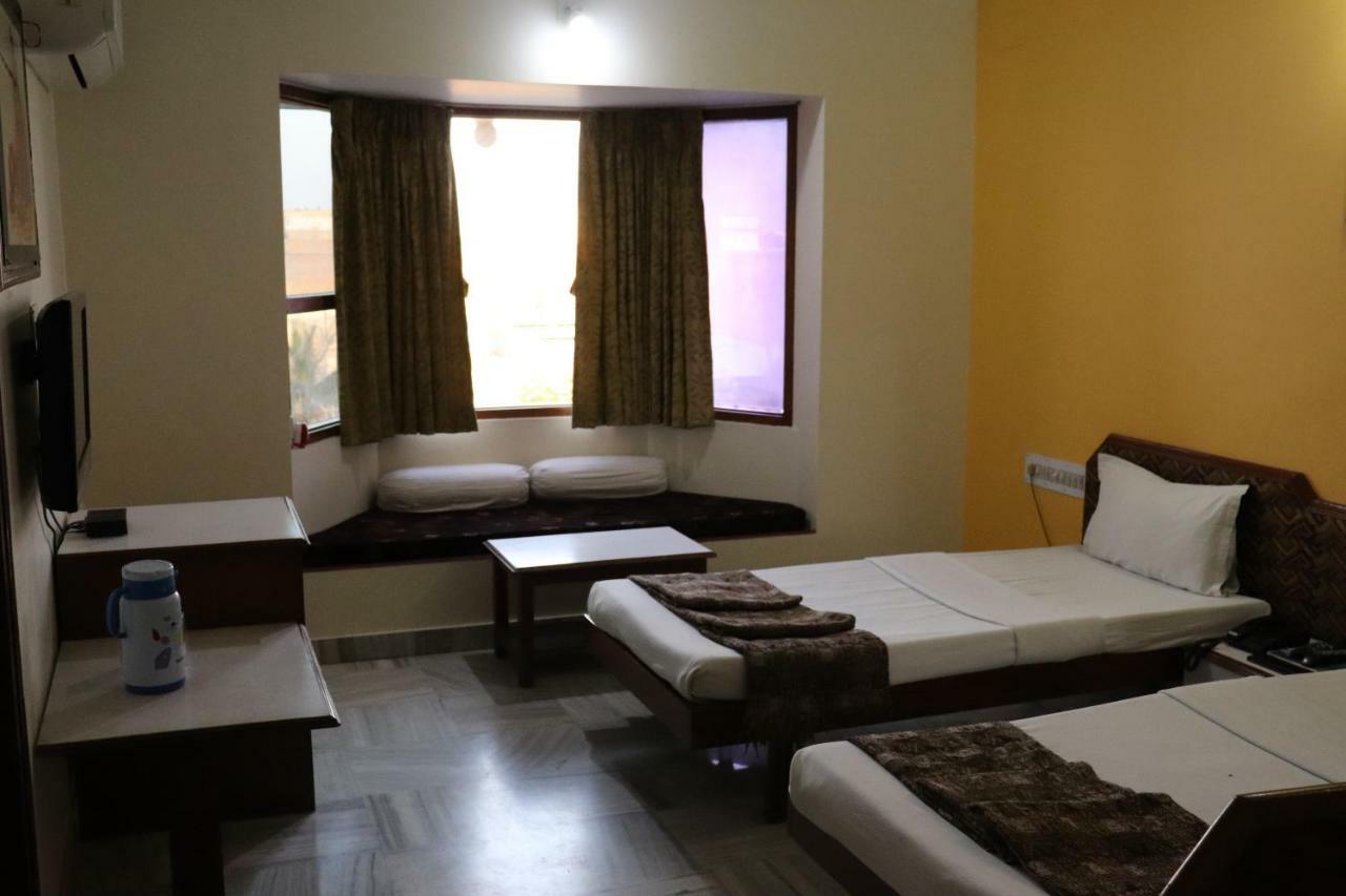 Geetco Hotel Jalor 外观 照片