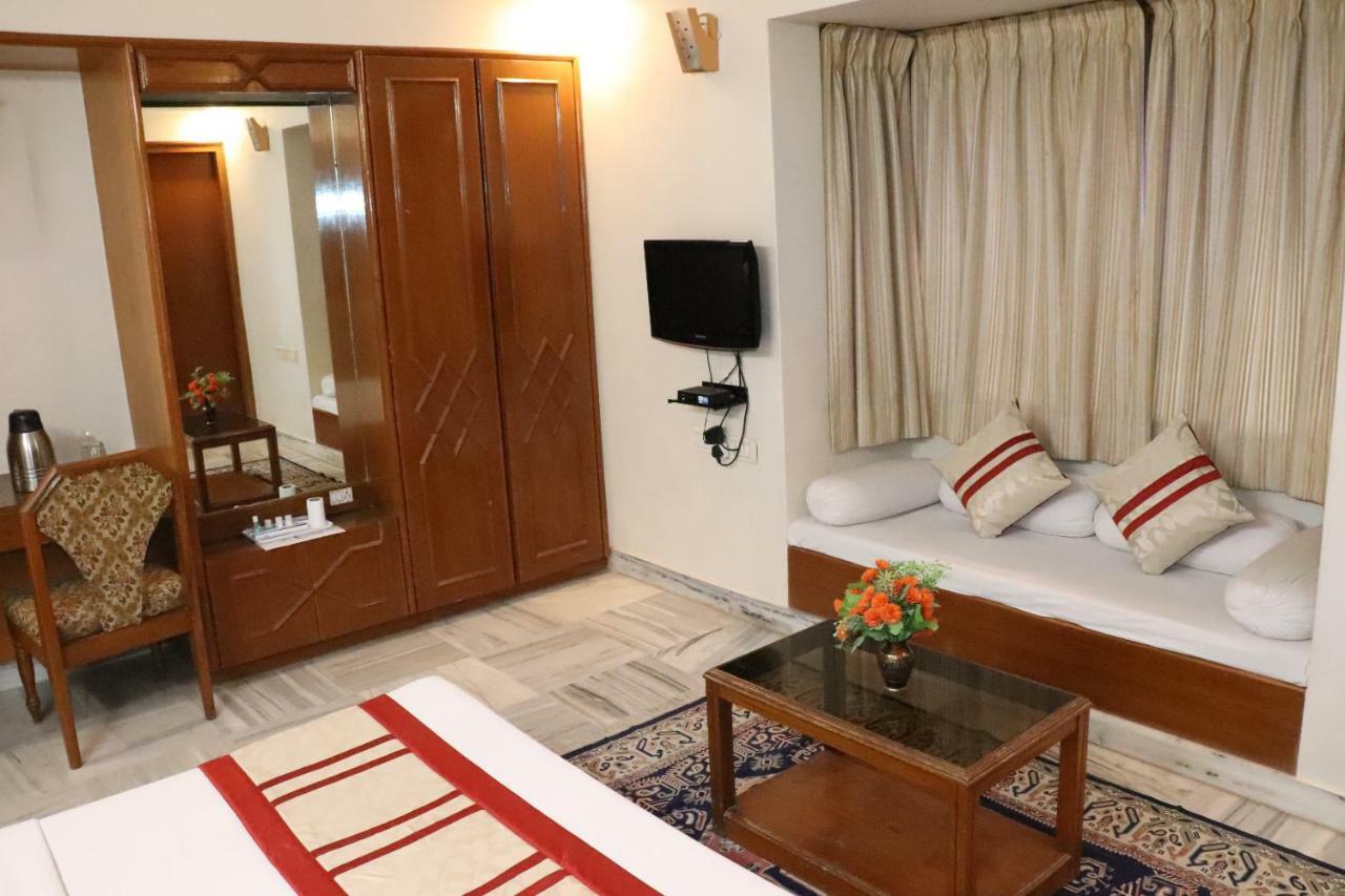 Geetco Hotel Jalor 外观 照片